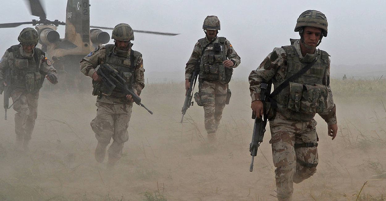 Шестицветный пустынный камуфляж